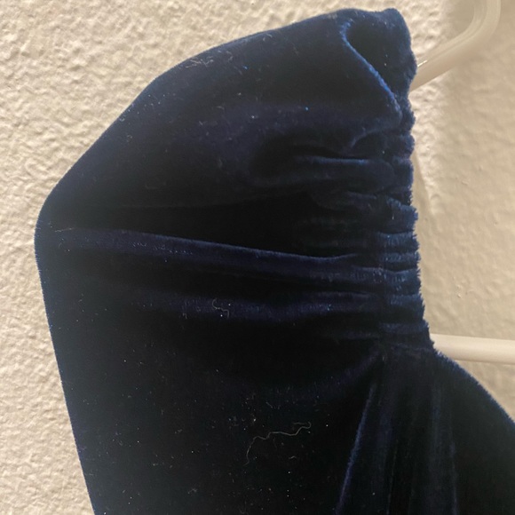 NWOT Revolve’s MINKPINK midnight blue velvet ruched dress XS - Picture 5 of 11